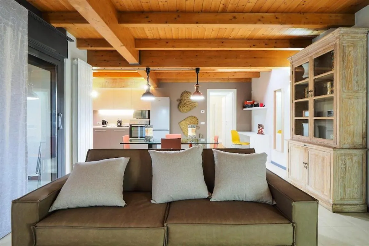 Le Residenze Di San Lorenzo Парабиаго 0*,